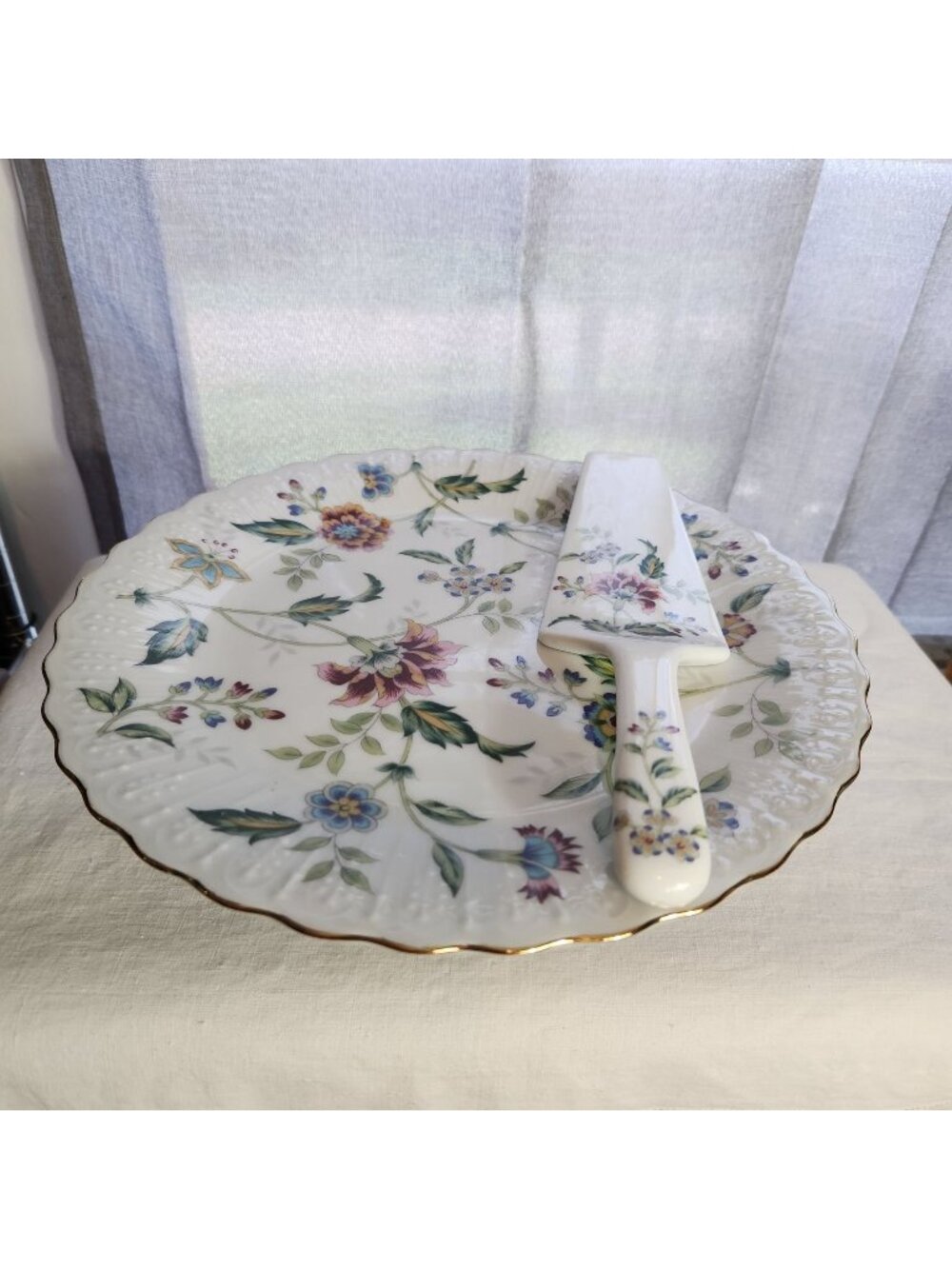 Andrea By Sadek Floral Cake Stand & Server With Gold Trim Discontinued Buckingha